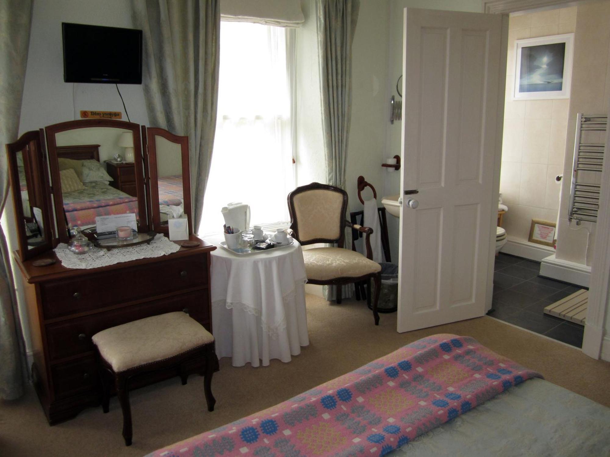Beechwood House Bed & Breakfast Нюкий Стая снимка