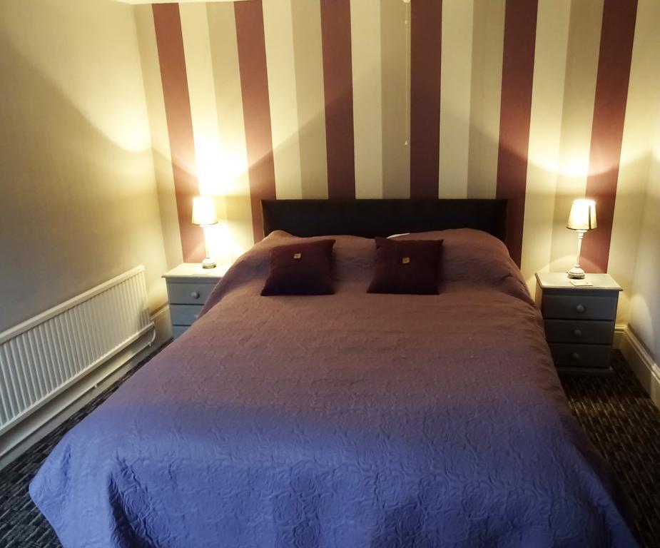 Beechwood House Bed & Breakfast Нюкий Екстериор снимка